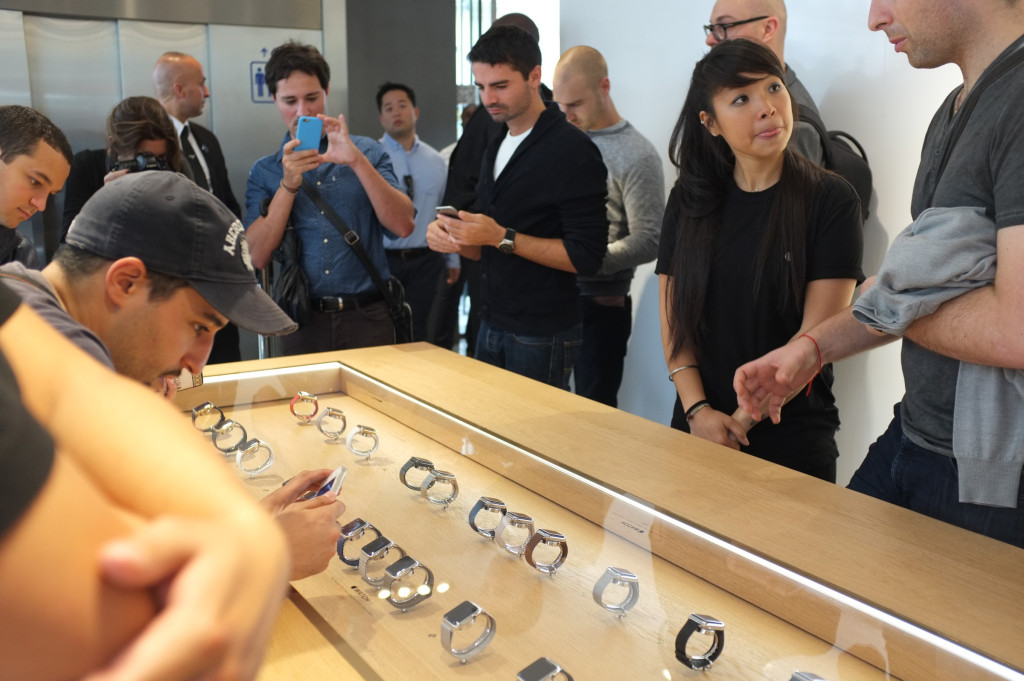 http://www.macfreak.nl/modules/news/images/Art.AppleWatchColette-2.jpg