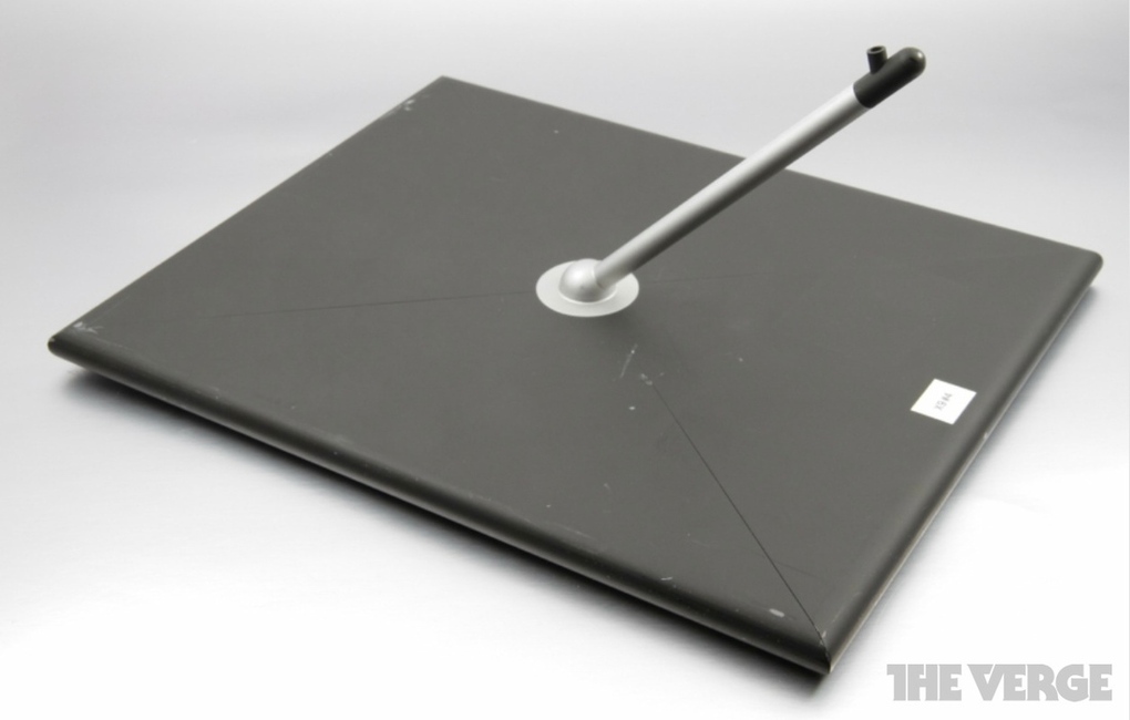 http://www.macfreak.nl/modules/news/images/Art.iPadPrototype2.jpg