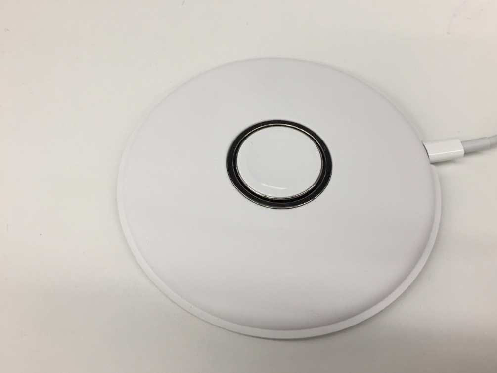 http://www.macfreak.nl/modules/news/images/zAppleWatchChargingDock-4.png