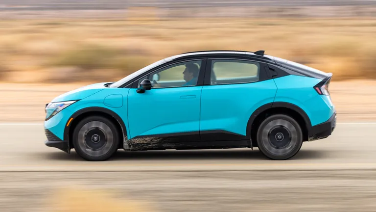 022-2026-nissan-leaf-platinum-ev.webp