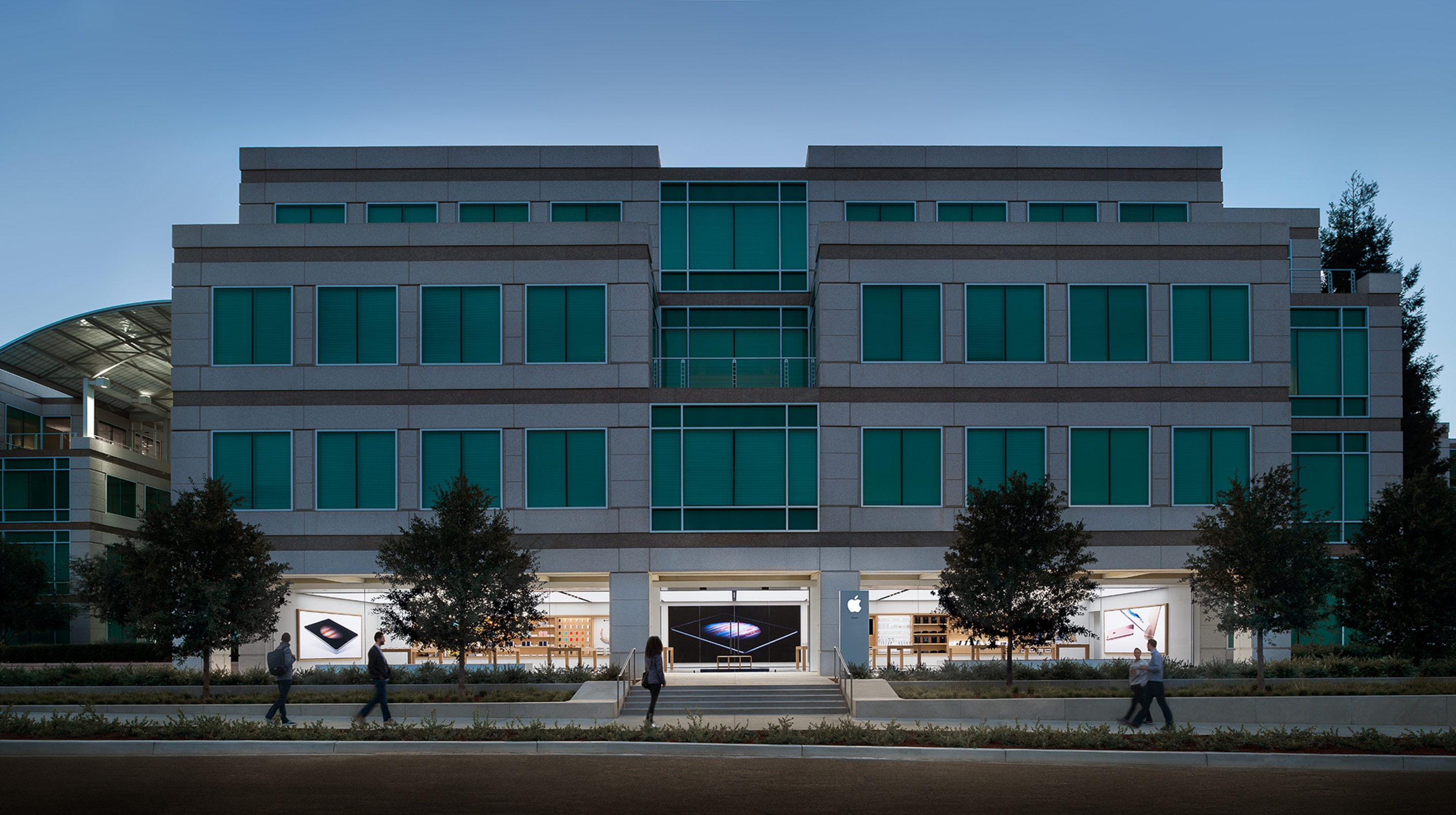 https://www.macfreak.nl/modules/news/images/zARt.Apple-Infinite-Loop-Store.jpeg