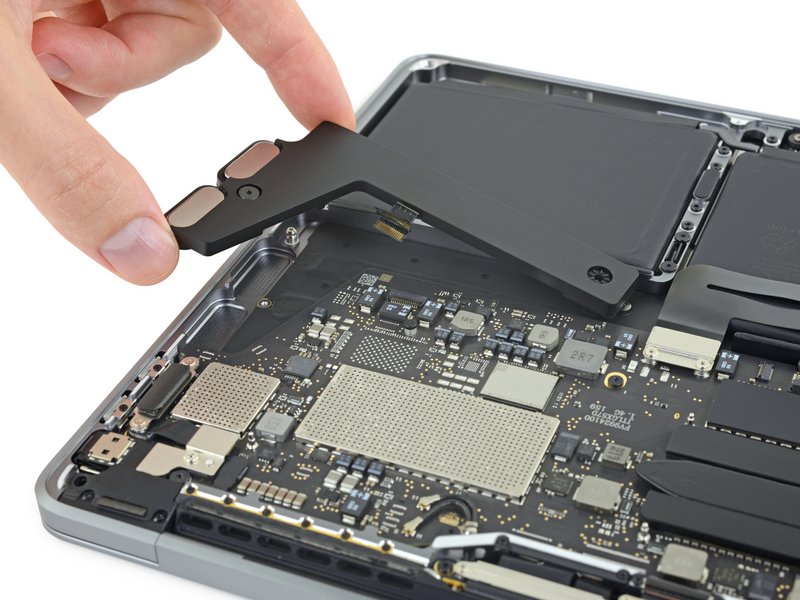 https://www.macfreak.nl/modules/news/images/zArt.13-inchMacBookProTeardown-3.jpg