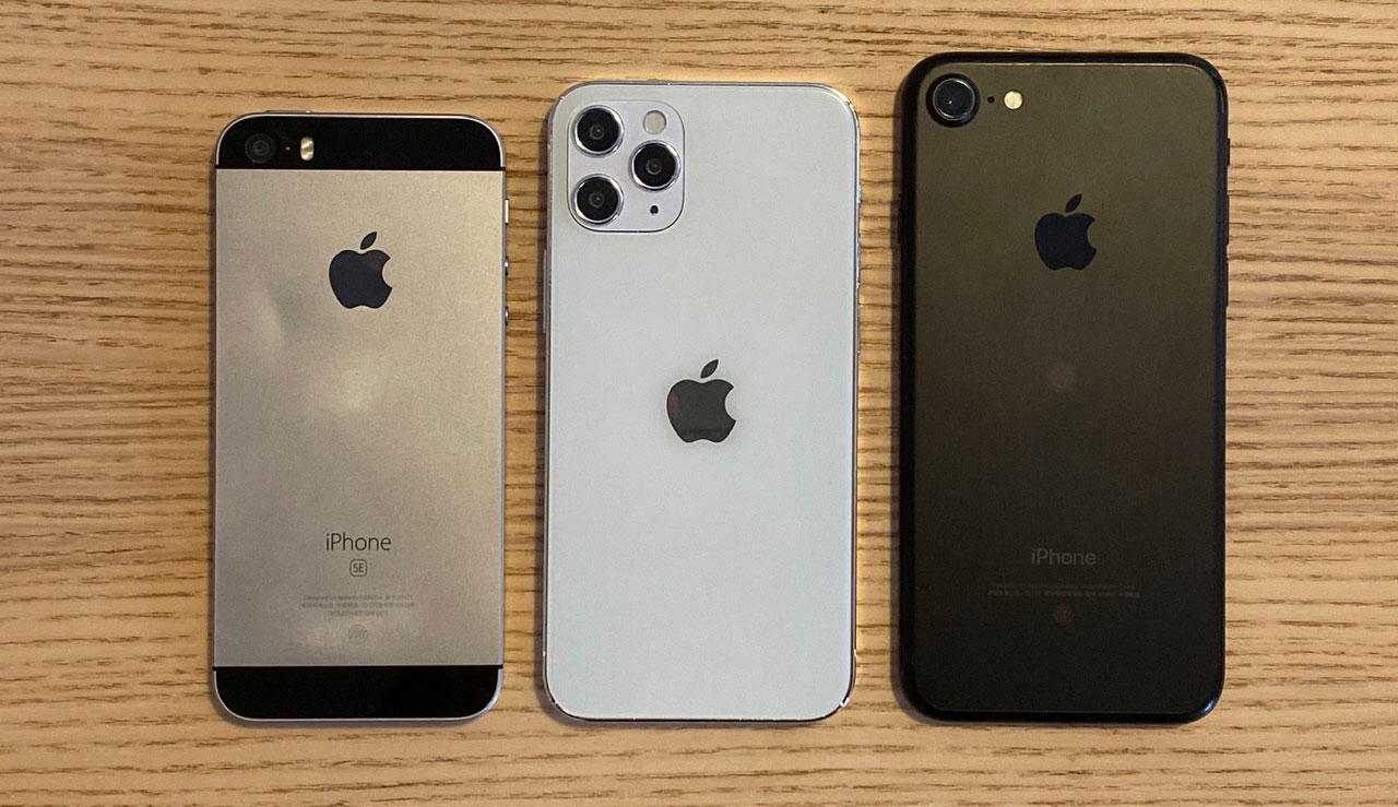 https://www.macfreak.nl/modules/news/images/zArt.5.4-inch-iPhone-vergelijk.jpg