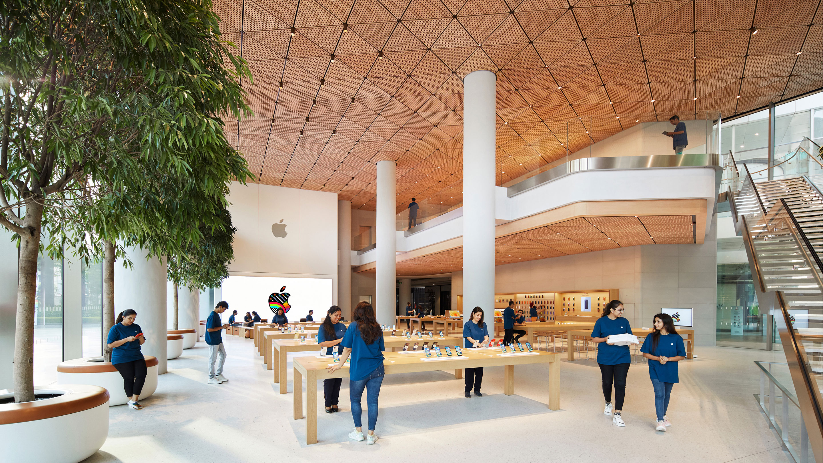https://www.macfreak.nl/modules/news/images/zArt.AppleBKCIndiaMumbai-1.jpg