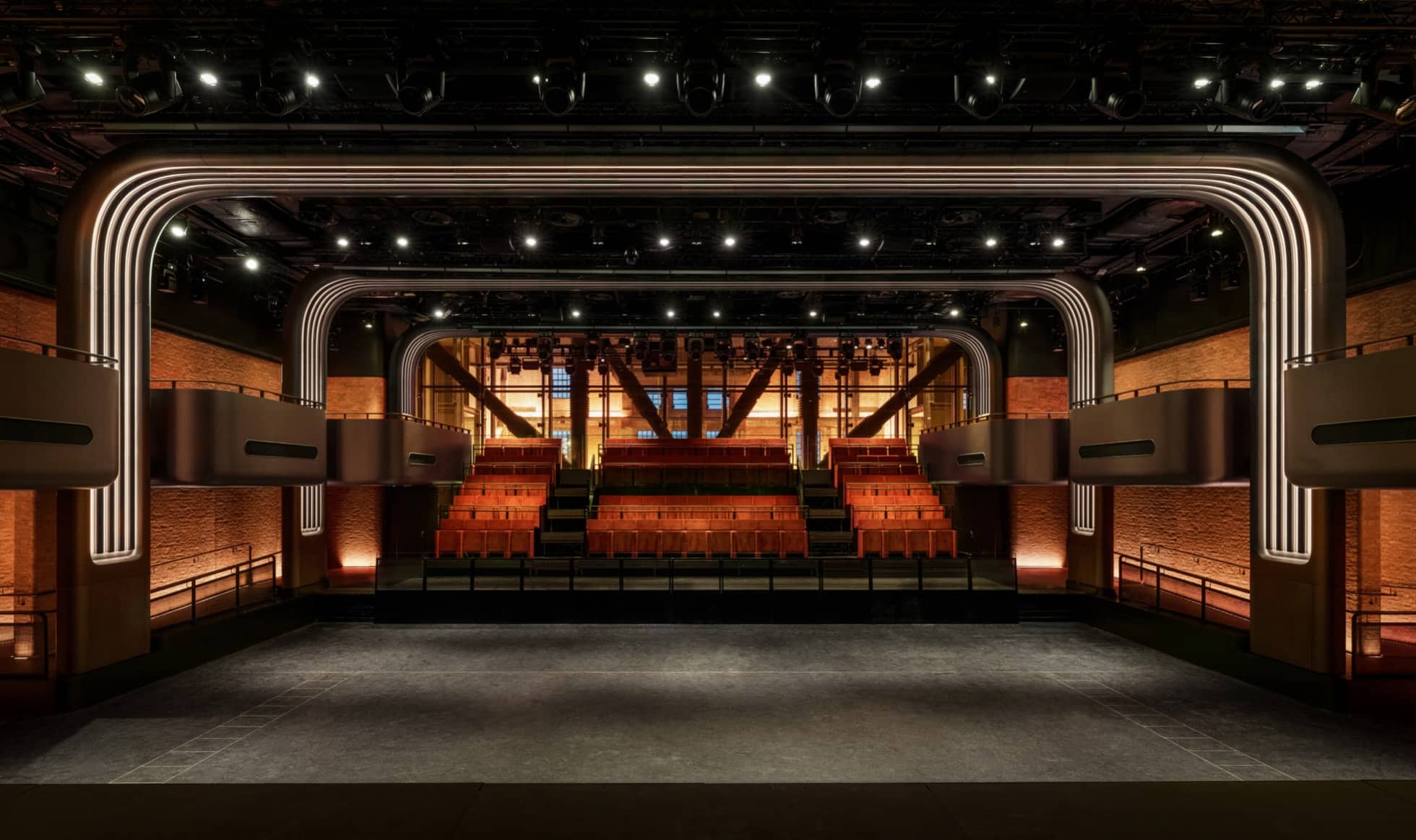 https://www.macfreak.nl/modules/news/images/zArt.AppleMusicHall-1.jpg