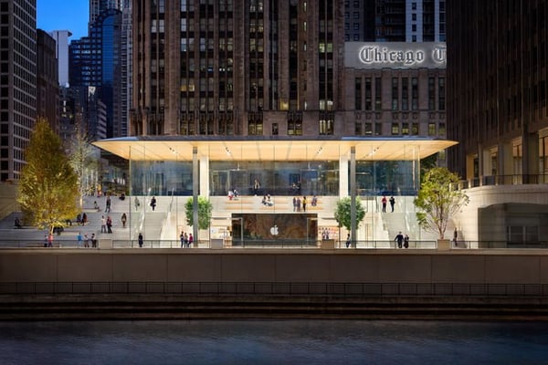 https://www.macfreak.nl/modules/news/images/zArt.AppleStore-Chicago.jpg