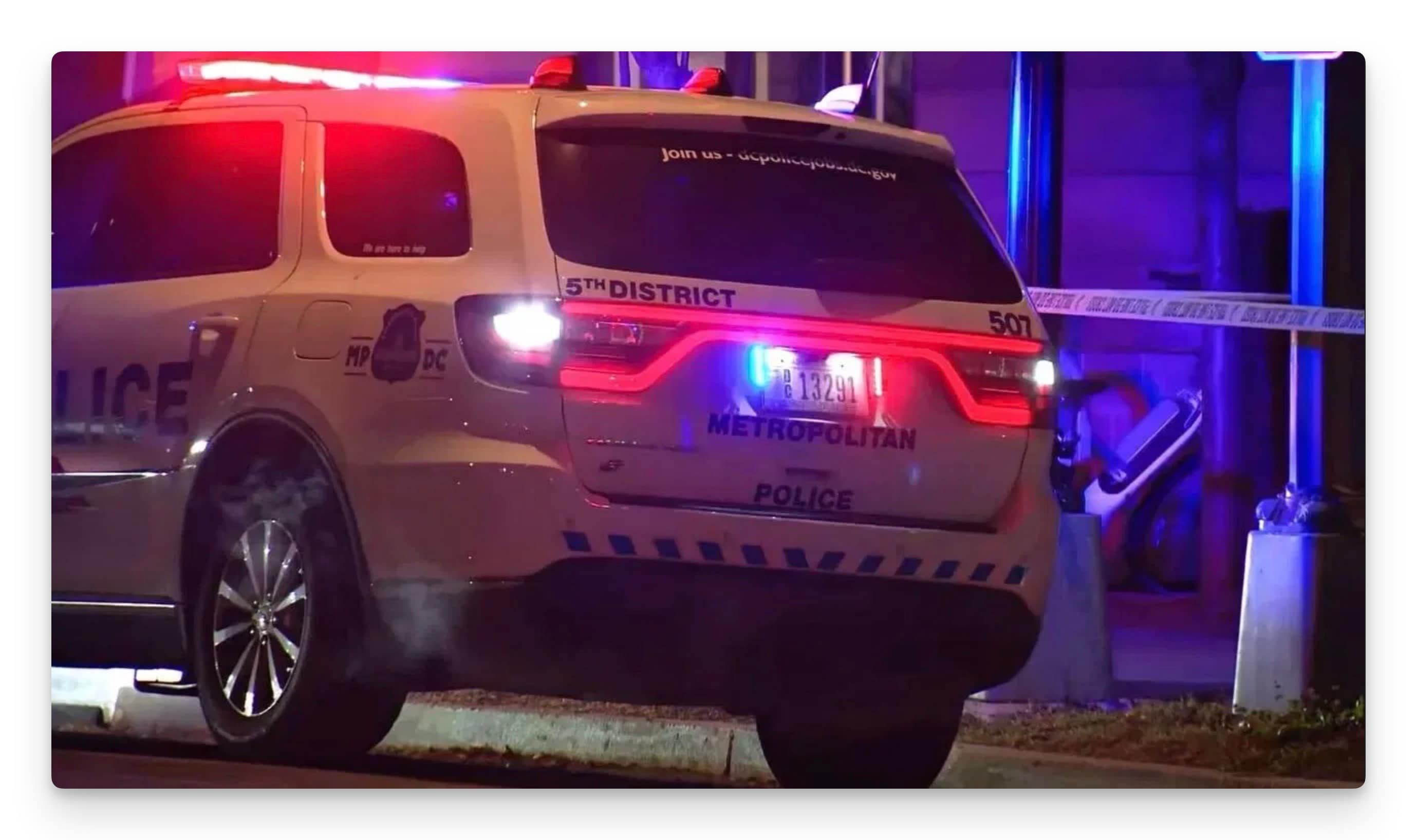 https://www.macfreak.nl/modules/news/images/zArt.MetropolitanPoliceCar.jpg