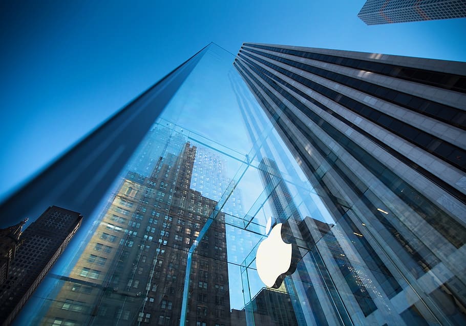 https://www.macfreak.nl/modules/news/images/zArt.NewYorkAppleFifthAvenueSkyscraper.jpg