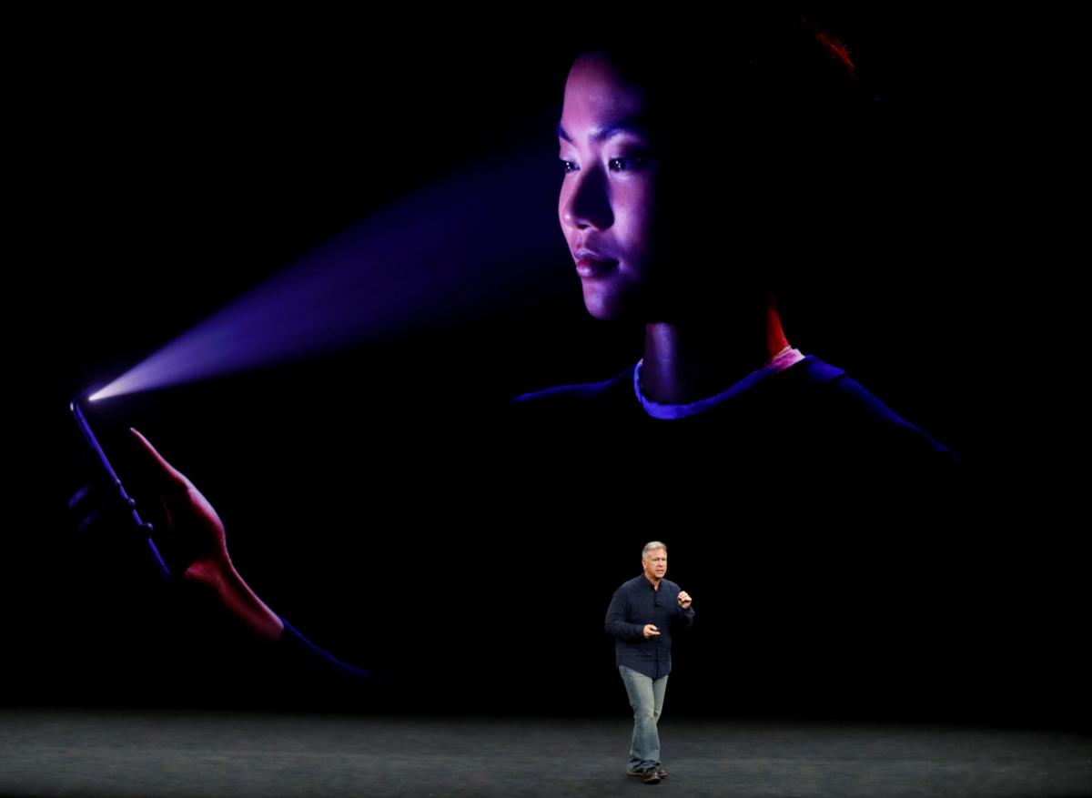 https://www.macfreak.nl/modules/news/images/zArt.PhilSchillerPresentatieFaceID.jpg
