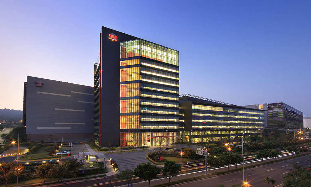 https://www.macfreak.nl/modules/news/images/zArt.TSMC-gebouw.jpg