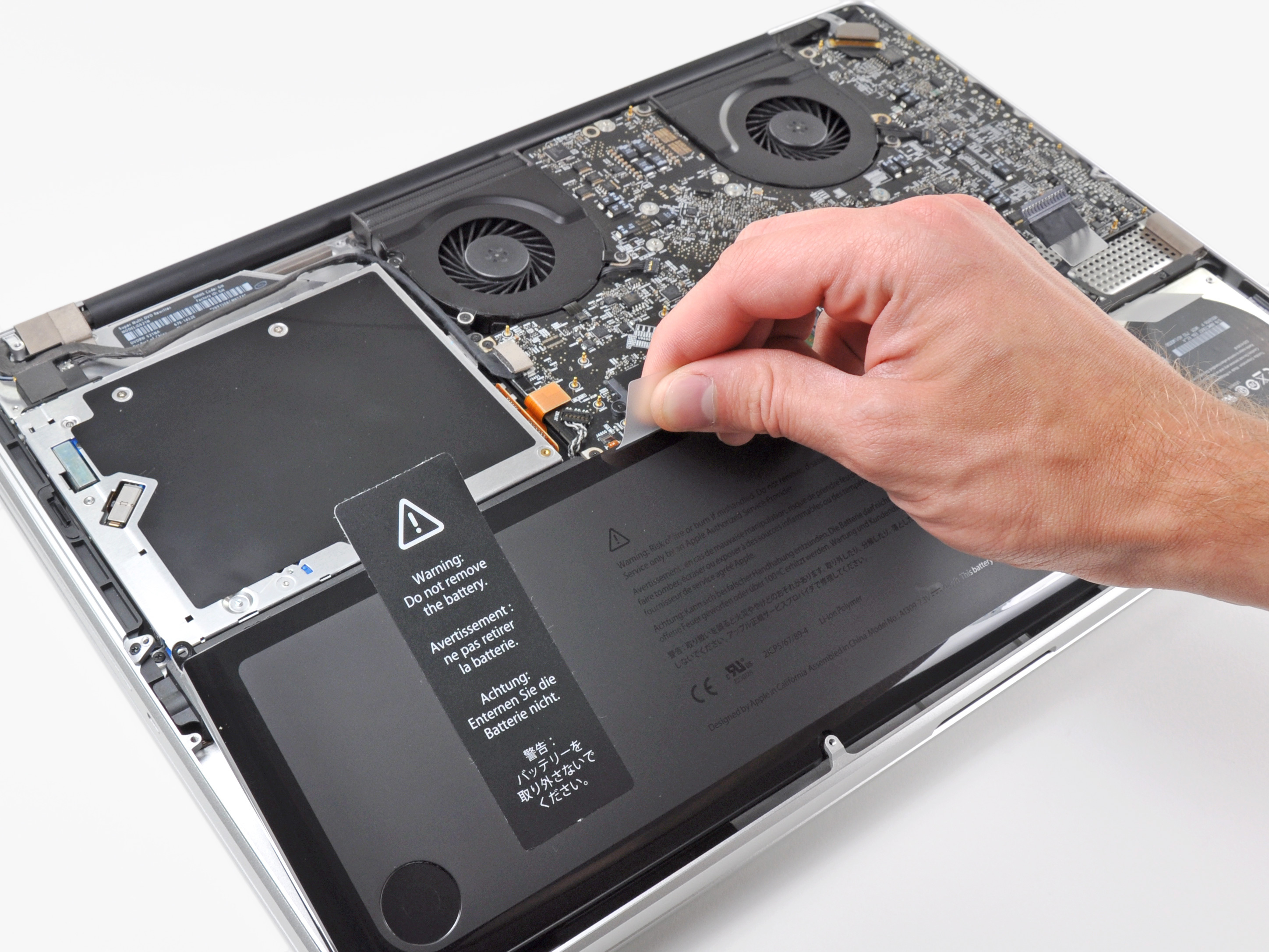 https://www.macfreak.nl/modules/news/images/zArt.VervangenBatterijMacBookPro.jpg