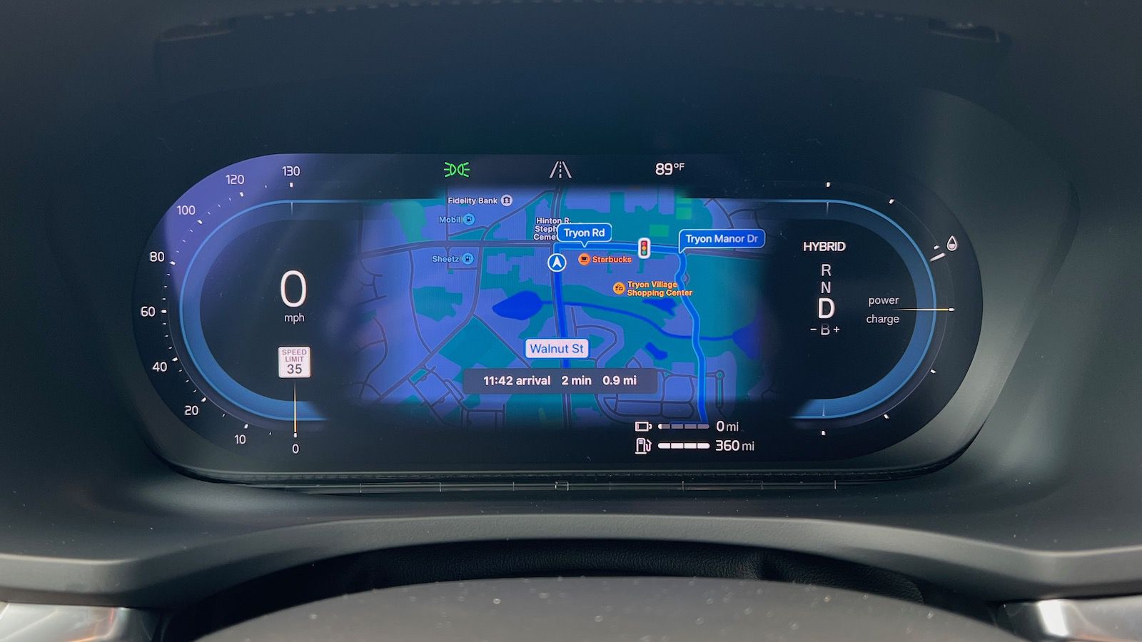 https://www.macfreak.nl/modules/news/images/zArt.VolvoS60DriversAppleMapsCarPlay.jpg