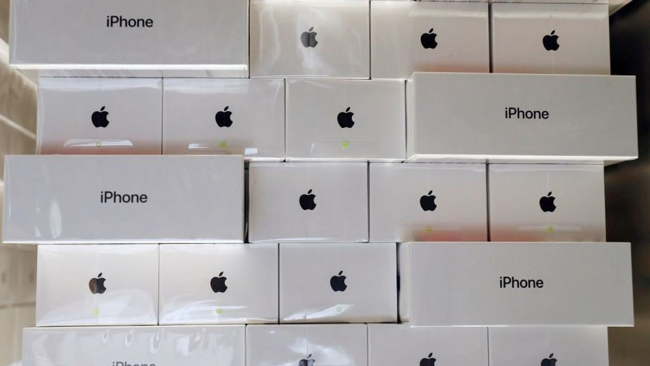 https://www.macfreak.nl/modules/news/images/zArt.iPhoneDozen.jpg