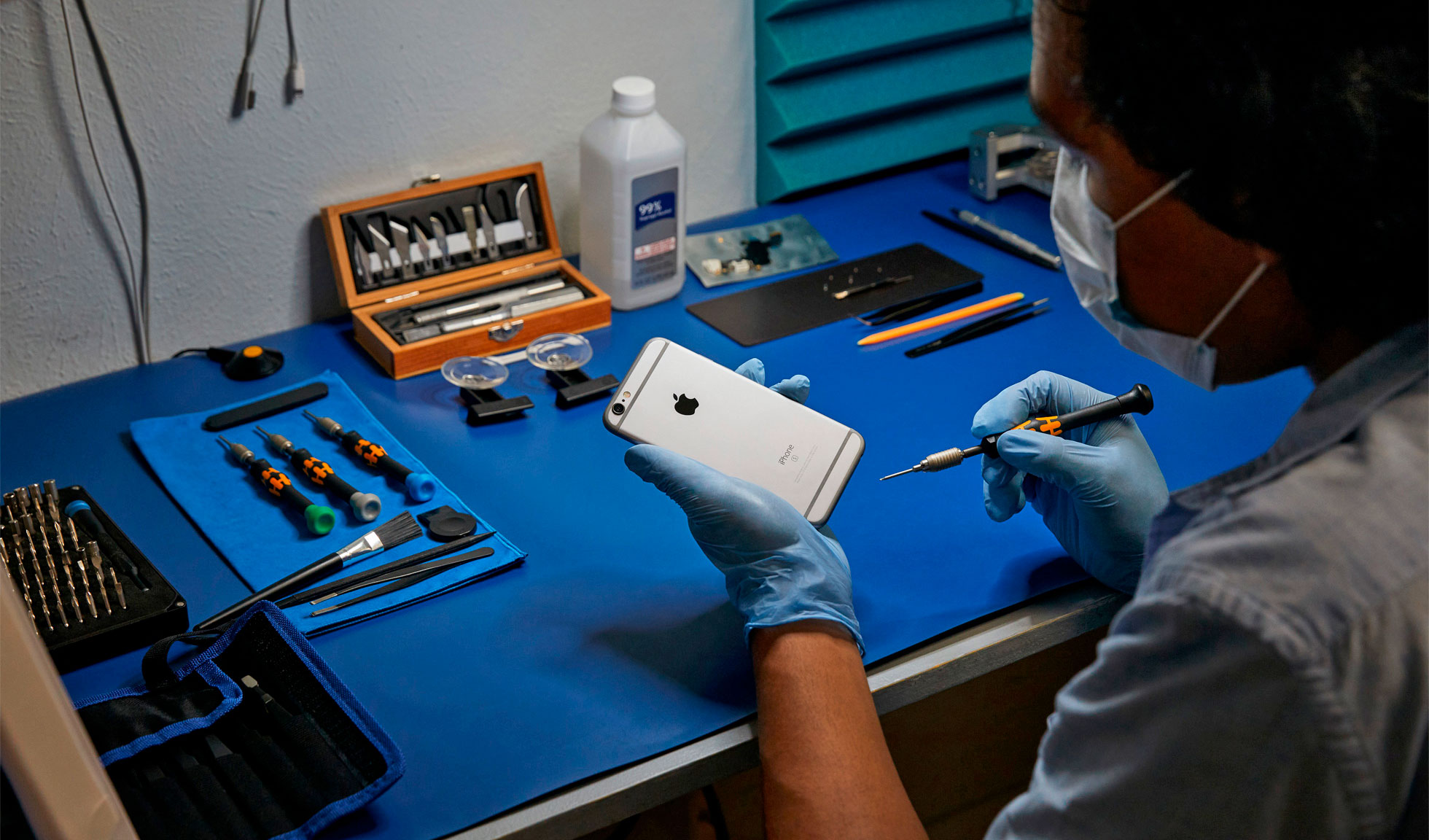 https://www.macfreak.nl/modules/news/images/zArt.iPhoneRepairAppleRepairServiceExpansion.jpg